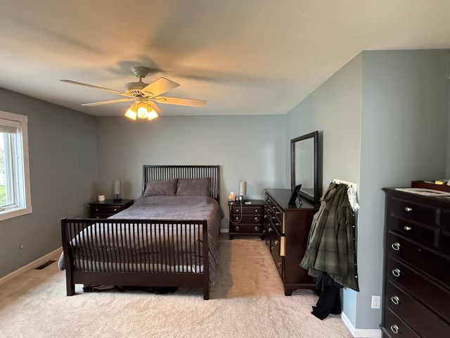 4733 Briarwood Court, Auburn, MI 48611