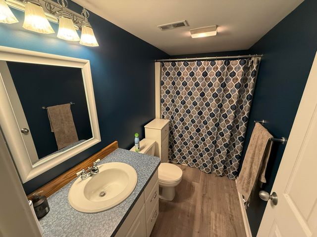 4733 Briarwood Court, Auburn, MI 48611