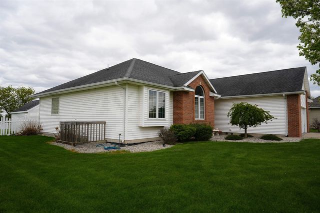 4733 Briarwood Court, Auburn, MI 48611