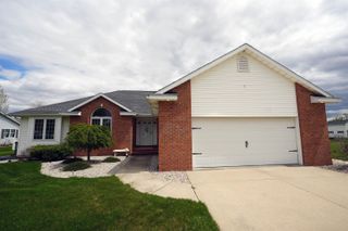 4733 Briarwood Court, Auburn, MI 48611