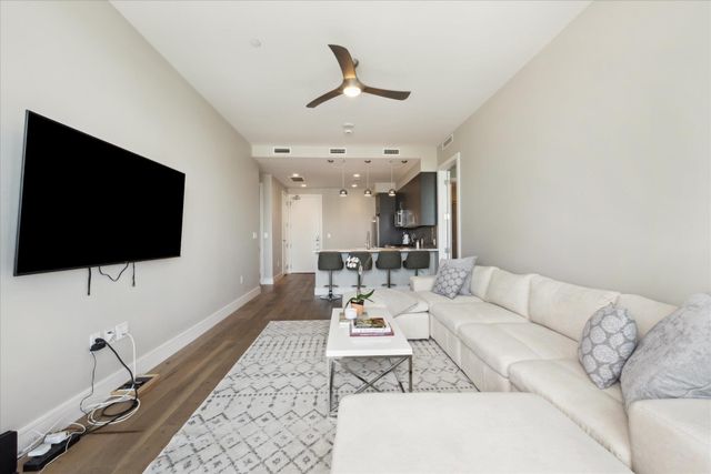 222 West Ave 1504, Austin, TX 78701