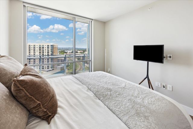 222 West Ave 1504, Austin, TX 78701