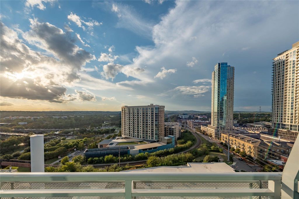 222 West Ave 1504, Austin, TX 78701