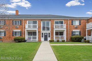 2405 Torquay Avenue 206, Royal Oak, MI 48073