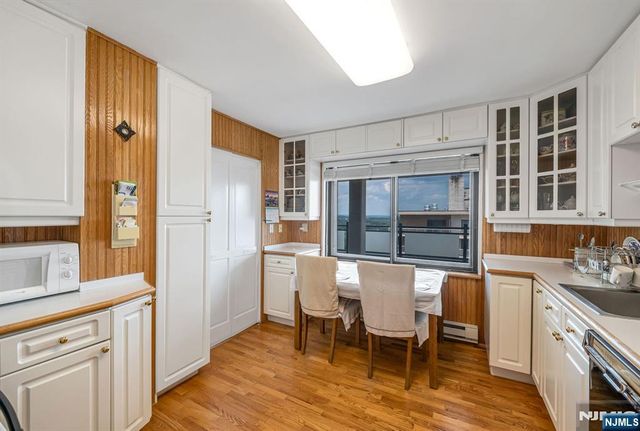 125 Prospect Avenue Penthouse C, Hackensack, NJ 07601