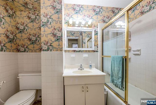 125 Prospect Avenue Penthouse C, Hackensack, NJ 07601