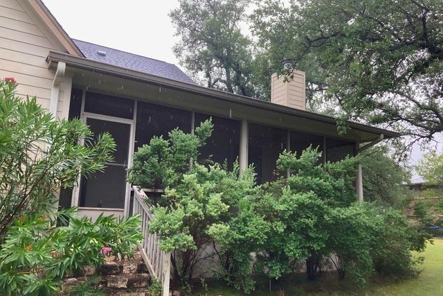 117 Keswick DR, Spicewood, TX 78669