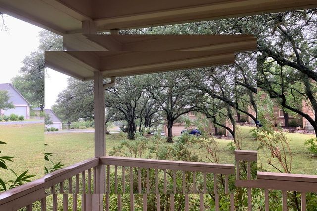 117 Keswick DR, Spicewood, TX 78669