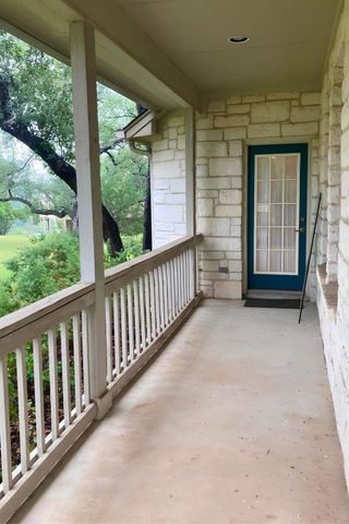 117 Keswick DR, Spicewood, TX 78669