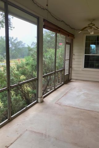 117 Keswick DR, Spicewood, TX 78669