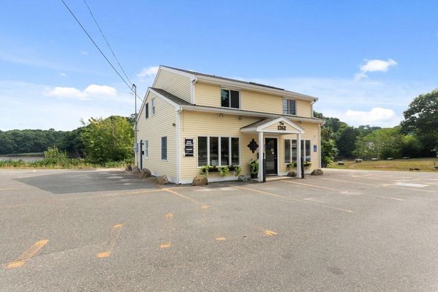252 Elliott Street 2, Beverly, MA 01915