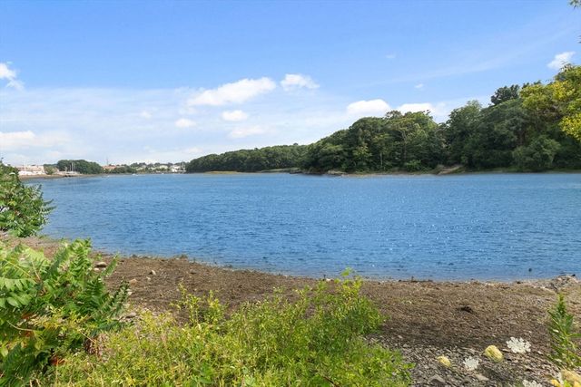 252 Elliott Street 2, Beverly, MA 01915