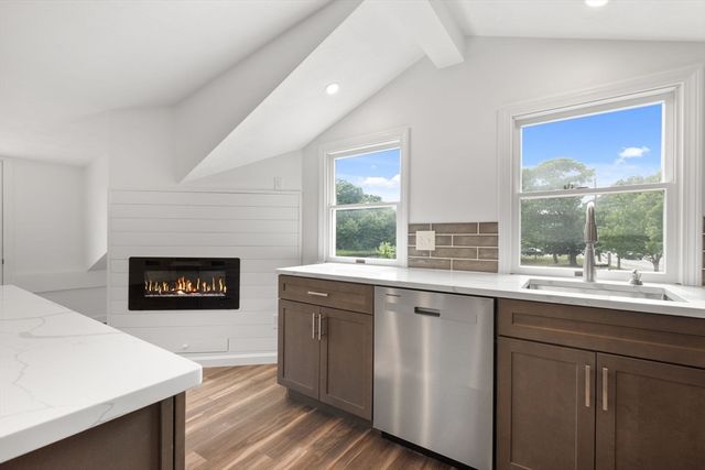 252 Elliott Street 2, Beverly, MA 01915