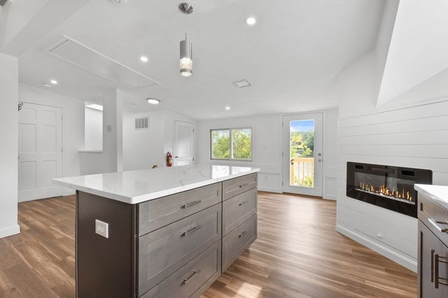 252 Elliott Street 2, Beverly, MA 01915