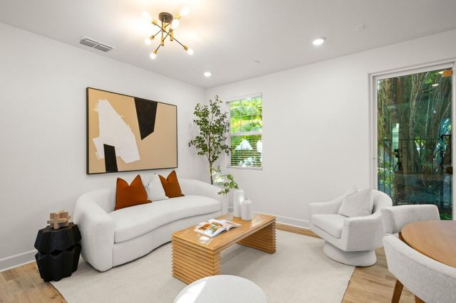 24228 Nora Circle, Hayward, CA 94545