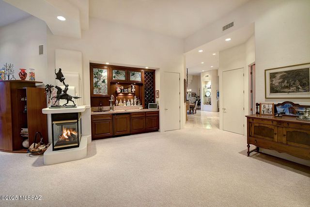 6465 E Santa Aurelia, Tucson, AZ 85715