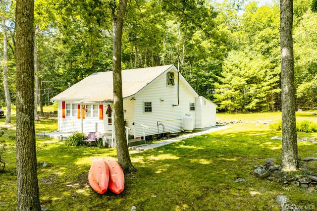 179 W Mohican Trail, Glen Spey, NY 12737
