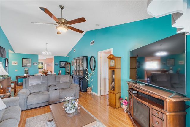 395 Grove Isle Circle 395, Vero Beach, FL 32962