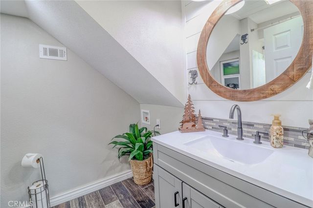 26669 State Highway 189, Twin Peaks, CA 92391