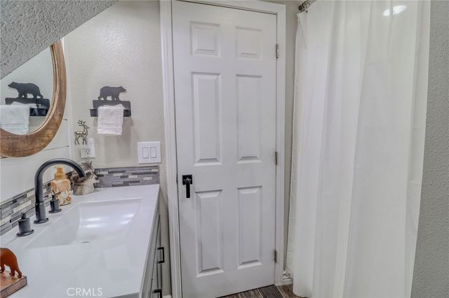 26669 State Highway 189, Twin Peaks, CA 92391
