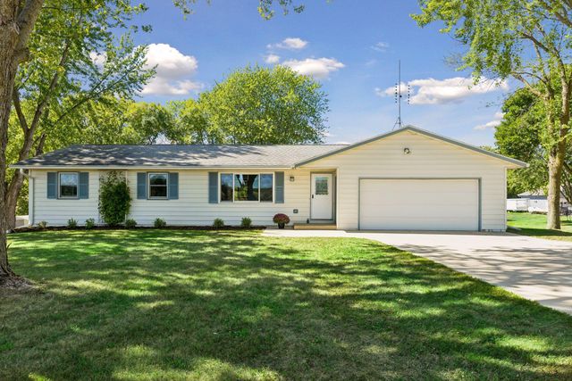 8887 Reitz Lake Road, Waconia, MN 55387