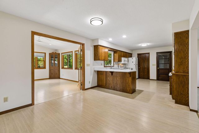 8887 Reitz Lake Road, Waconia, MN 55387