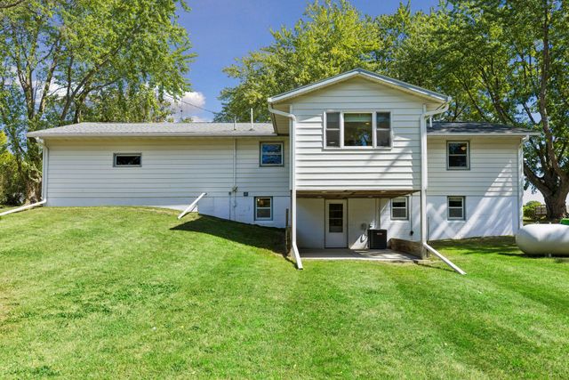 8887 Reitz Lake Road, Waconia, MN 55387