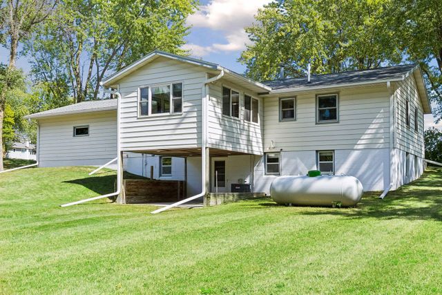 8887 Reitz Lake Road, Waconia, MN 55387
