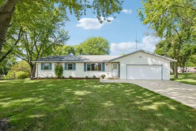 8887 Reitz Lake Road, Waconia, MN 55387