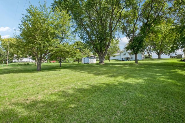 8887 Reitz Lake Road, Waconia, MN 55387