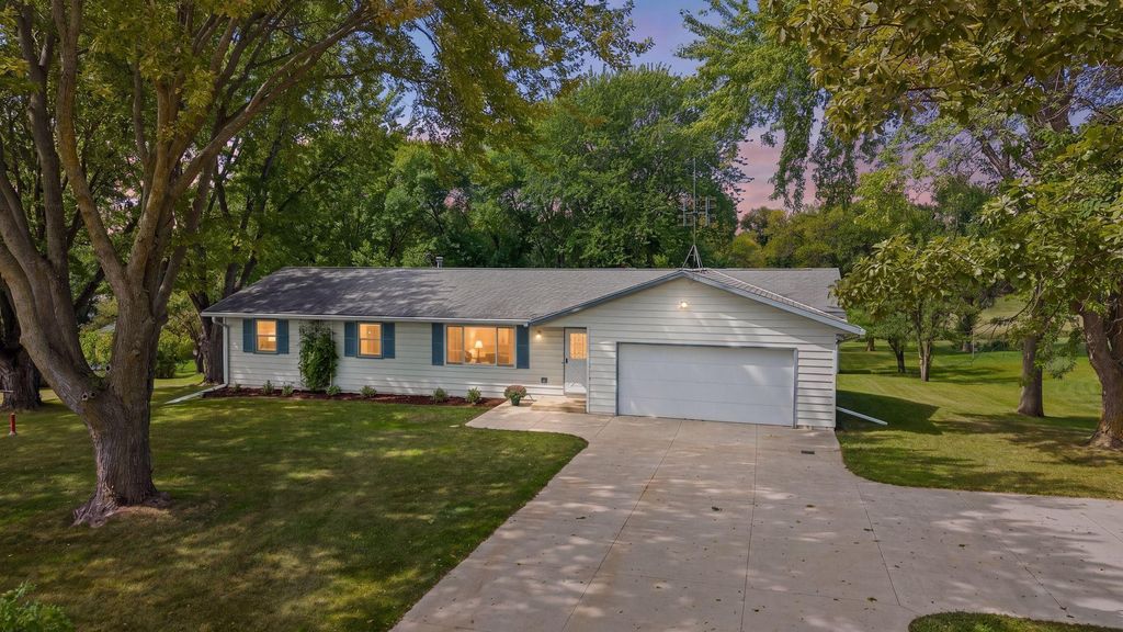 8887 Reitz Lake Road, Waconia, MN 55387 — photo 2