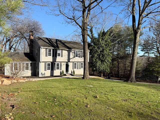 19 Valerie Dr, Plainville, MA 02762