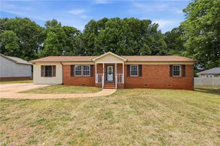 4041 Cresent Avenue, Trinity, NC 27370