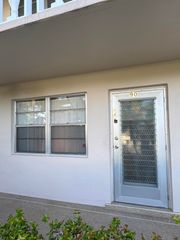 90 WINDSOR E, West Palm Beach, FL 33417