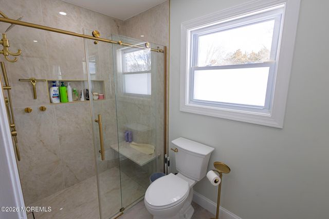 63 Mariners Cove, Freehold, NJ 07728