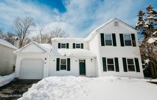 63 Mariners Cove, Freehold, NJ 07728