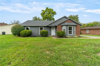 1707 National Avenue, Jeffersonville, IN 47130