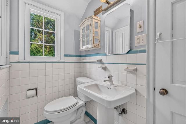 1511 SPRING LN, Wilmington, DE 19809