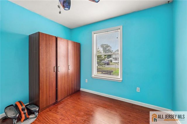 328 Runyon Avenue, Middlesex, NJ 08846