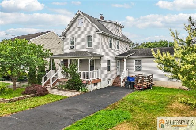 328 Runyon Avenue, Middlesex, NJ 08846