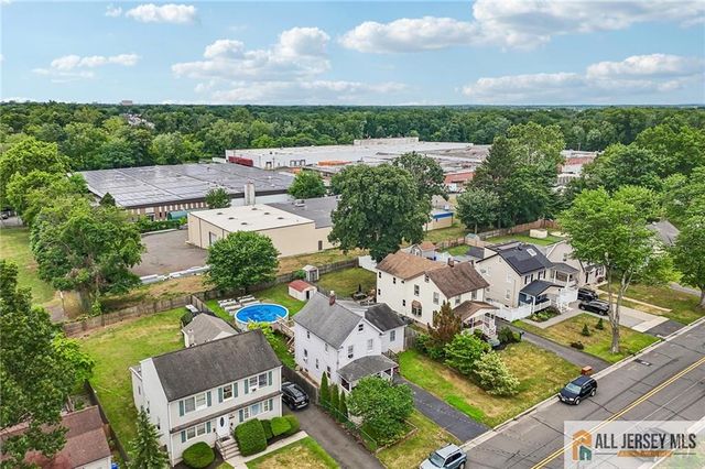 328 Runyon Avenue, Middlesex, NJ 08846