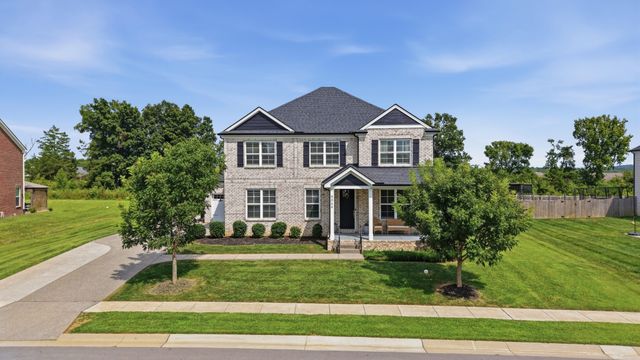 5064 Ozment Dr, Nolensville, TN 37135