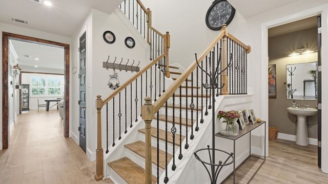 5064 Ozment Dr, Nolensville, TN 37135