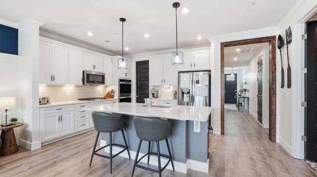 5064 Ozment Dr, Nolensville, TN 37135