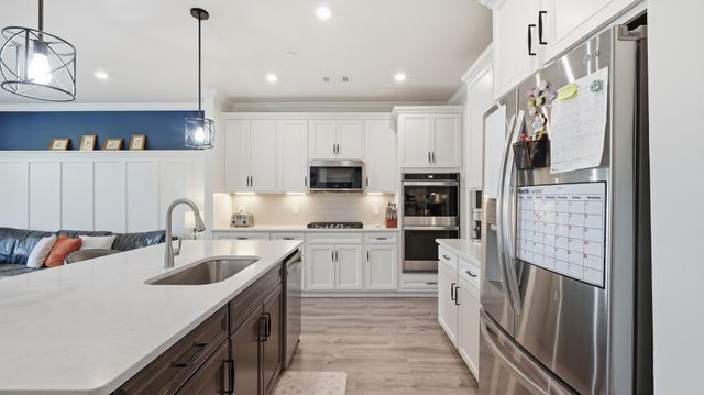 5064 Ozment Dr, Nolensville, TN 37135