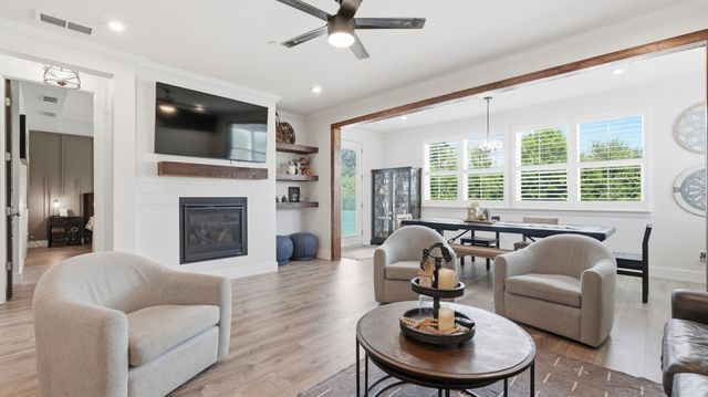 5064 Ozment Dr, Nolensville, TN 37135