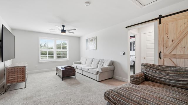 5064 Ozment Dr, Nolensville, TN 37135