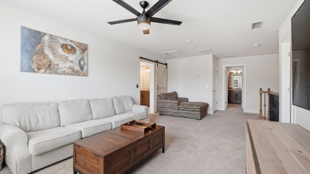 5064 Ozment Dr, Nolensville, TN 37135