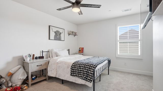 5064 Ozment Dr, Nolensville, TN 37135
