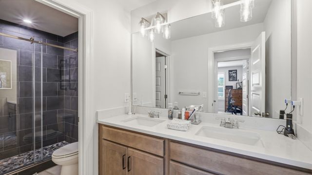 5064 Ozment Dr, Nolensville, TN 37135